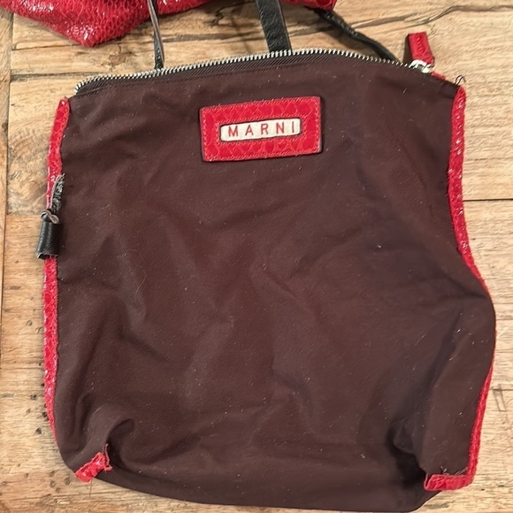 Authentic Marni Red Snakeskin Leather Tote with Zippered Pouch - Picture 14 of 15